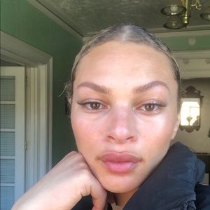 Meet your Posher, Zoe